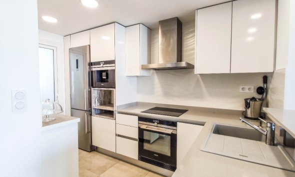 Resale - Apartment - Punta Prima