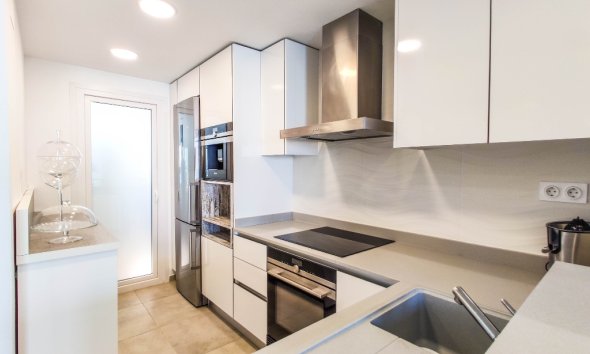 Resale - Apartment - Punta Prima