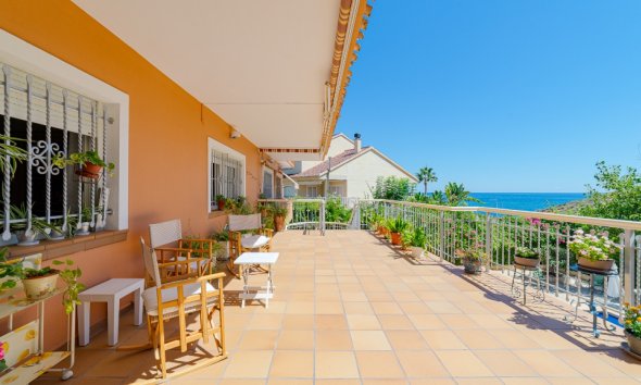 Resale - Villa - Orihuela Costa - Campoamor