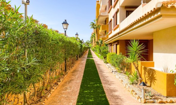 Resale - Apartment - Punta Prima