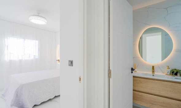 Resale - Apartment - Orihuela Costa - Playa Flamenca