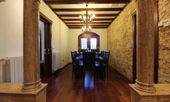 Resale - Villa - Orihuela Costa - Campoamor