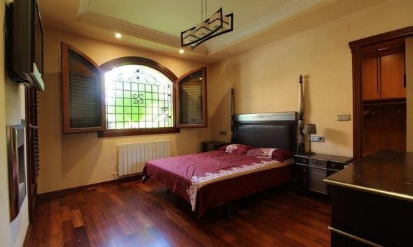 Resale - Villa - Orihuela Costa - Campoamor