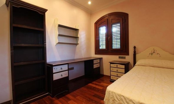 Resale - Villa - Orihuela Costa - Campoamor