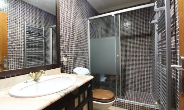 Resale - Villa - Orihuela Costa - Campoamor