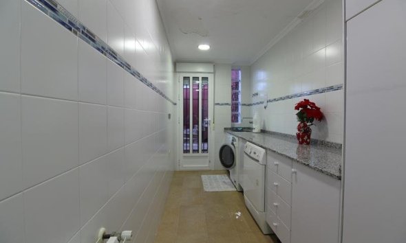 Resale - Villa - Orihuela Costa - Campoamor