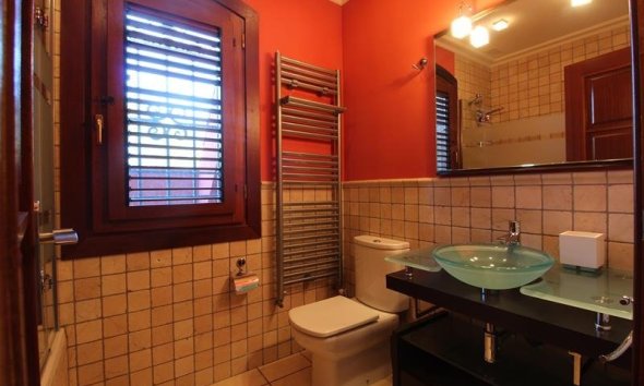 Resale - Villa - Orihuela Costa - Campoamor