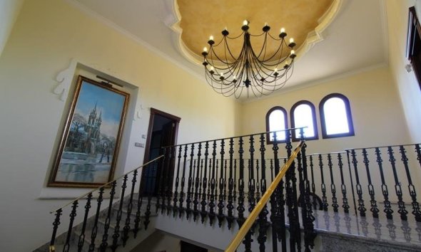 Resale - Villa - Orihuela Costa - Campoamor