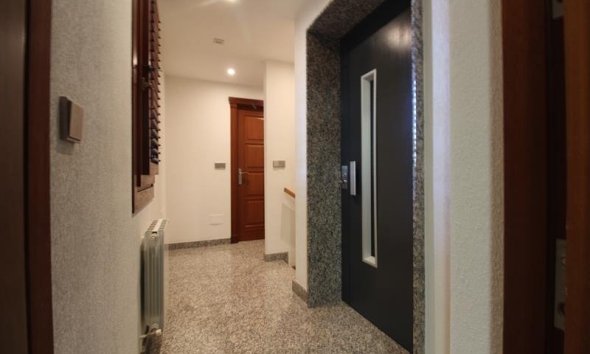 Resale - Villa - Orihuela Costa - Campoamor