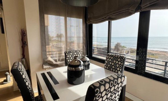 Resale - Apartment - Torrevieja - Mar azul