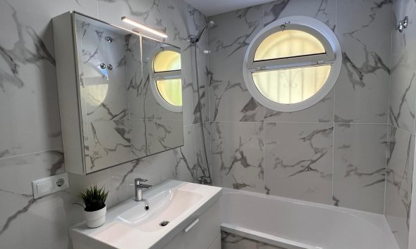 Resale - Villa - Torrevieja - Torreblanca