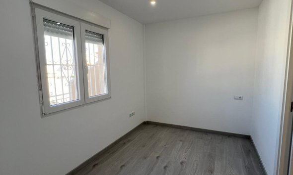 Resale - Villa - Torrevieja - Torreblanca