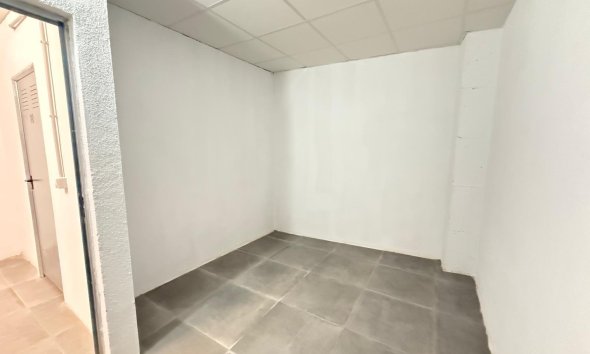Obra nueva - Storeroom - Torrevieja - Playa del cura