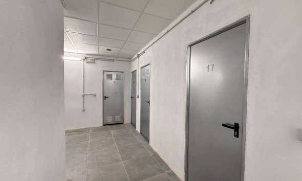 Obra nueva - Storeroom - Torrevieja - Playa del cura