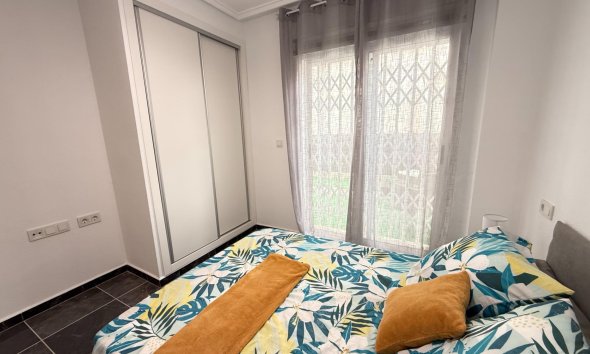 Resale - Apartment - Torrevieja - Centro