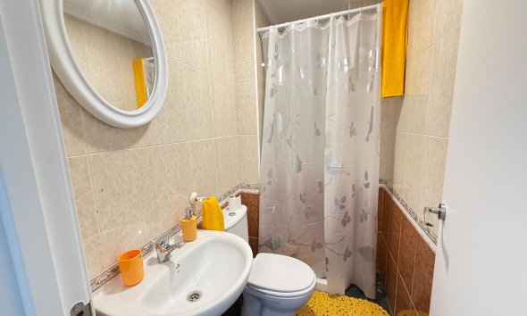 Resale - Apartment - Torrevieja - Centro