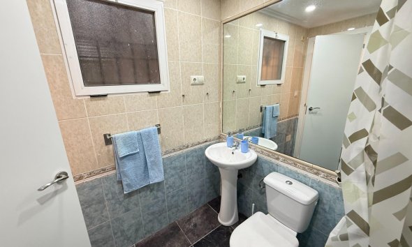 Resale - Apartment - Torrevieja - Centro