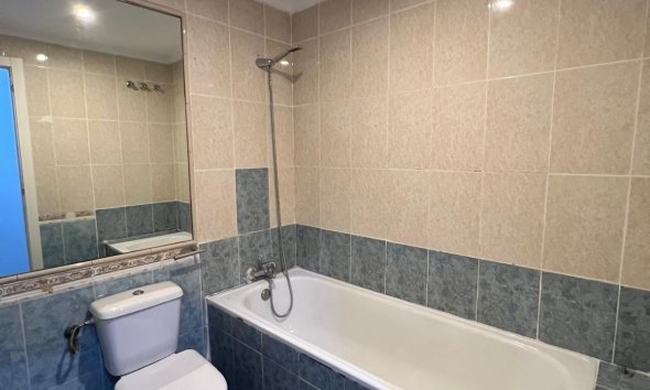 Resale - Apartment - Torrevieja - Centro