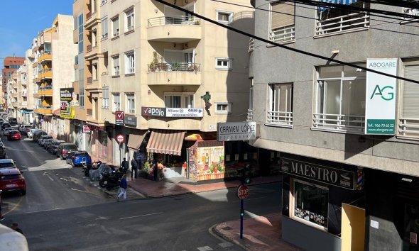 Resale - Apartment - Torrevieja - Centro