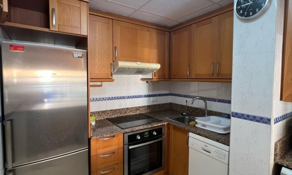 Resale - Apartment - Torrevieja - Playa de los locos