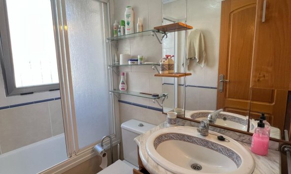 Resale - Apartment - Torrevieja - Playa de los locos