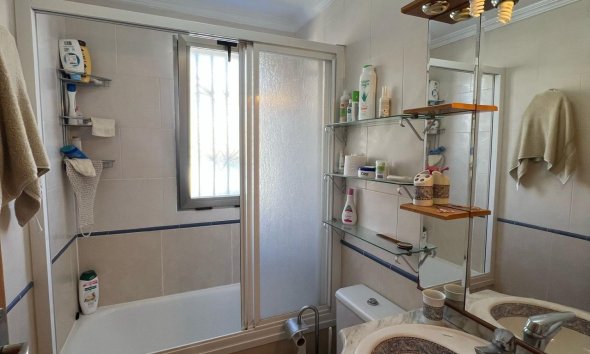 Resale - Apartment - Torrevieja - Playa de los locos