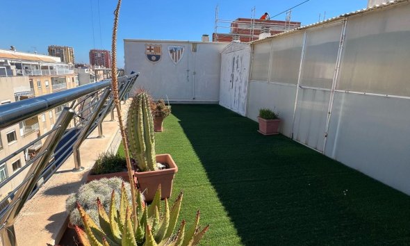 Resale - Apartment - Torrevieja - Playa de los locos