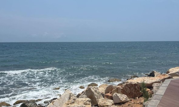 Resale - Apartment - Torrevieja - Curva del Palangre