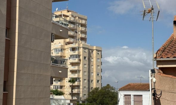 Resale - Apartment - Torrevieja - Nueva Torrevieja