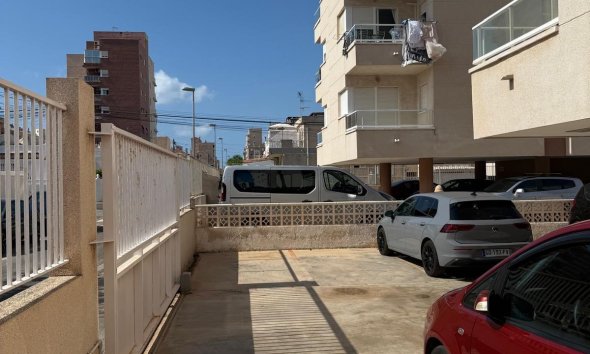 Resale - Apartment - Torrevieja - Nueva Torrevieja