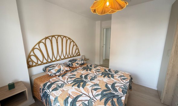 Resale - Apartment - Torrevieja - Playa de los Naufragos