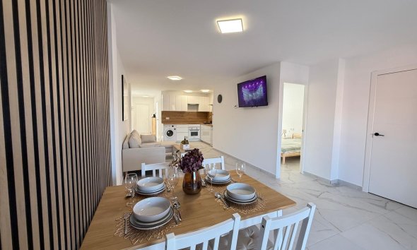 Resale - Apartment - Torrevieja - Acequion