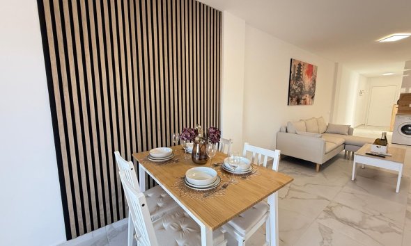 Resale - Apartment - Torrevieja - Acequion