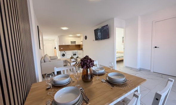 Resale - Apartment - Torrevieja - Acequion