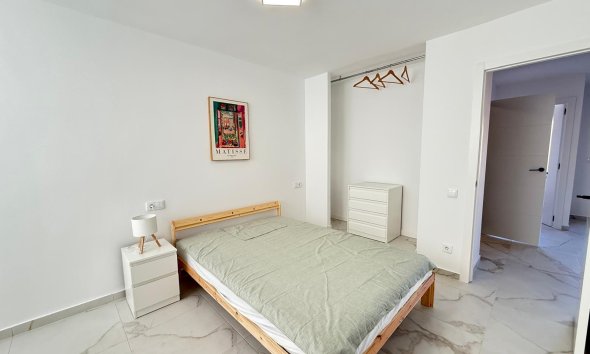 Resale - Apartment - Torrevieja - Acequion