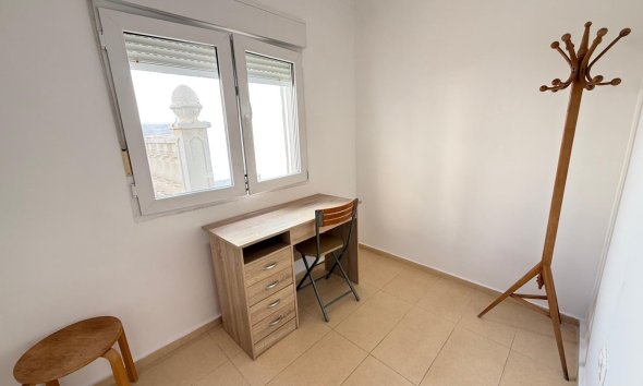 Resale - Apartment - Torrevieja - Playa del cura