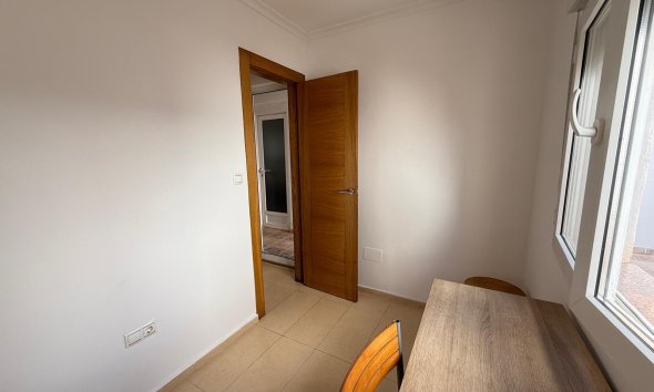 Resale - Apartment - Torrevieja - Playa del cura