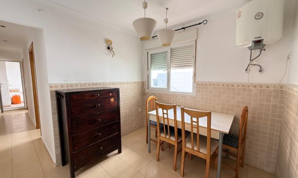 Resale - Apartment - Torrevieja - Playa del cura