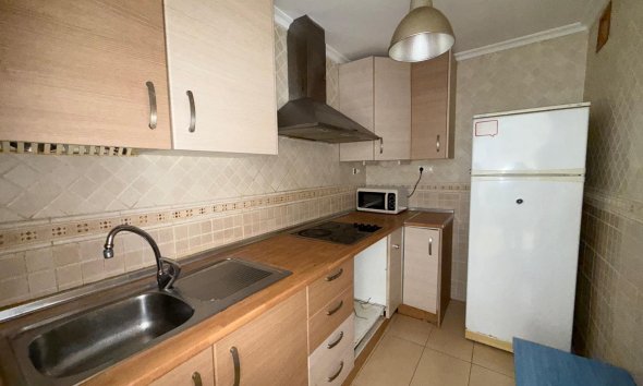 Resale - Apartment - Torrevieja - Playa del cura