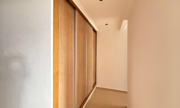 Resale - Apartment - Torrevieja - Playa del cura