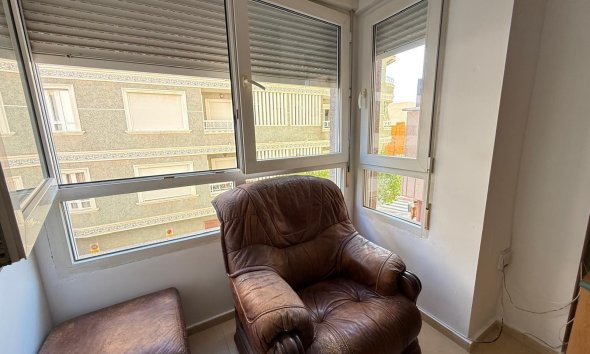 Resale - Apartment - Torrevieja - Playa del cura