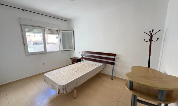 Resale - Apartment - Torrevieja - Playa del cura