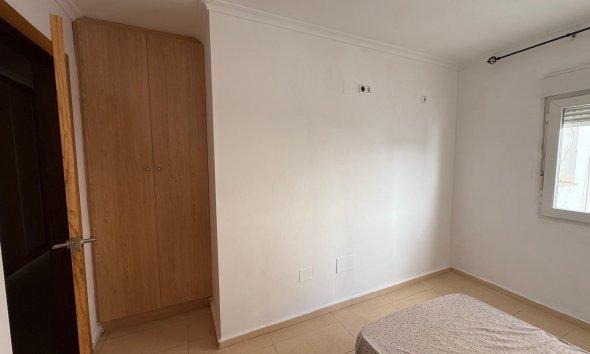Resale - Apartment - Torrevieja - Playa del cura