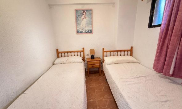 Resale - Apartment - Torrevieja - Cabo cervera