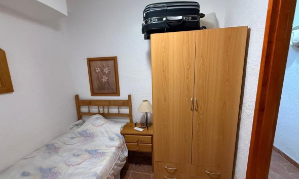 Resale - Apartment - Torrevieja - Cabo cervera