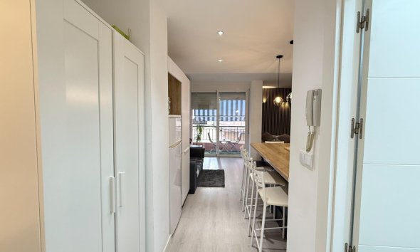 Resale - Apartment - Torrevieja - Antonio Machado