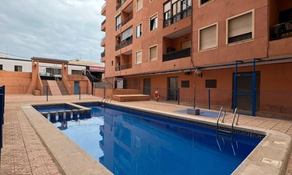 Resale - Apartment - Torrevieja - Antonio Machado