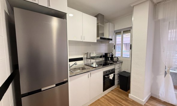 Resale - Apartment - Torrevieja - Habaneras