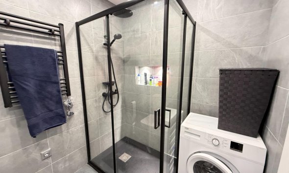 Resale - Apartment - Torrevieja - Habaneras