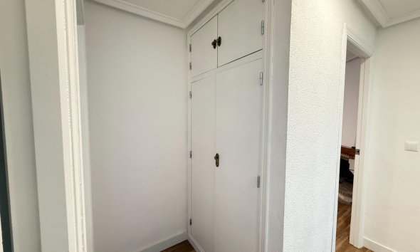 Resale - Apartment - Torrevieja - Habaneras